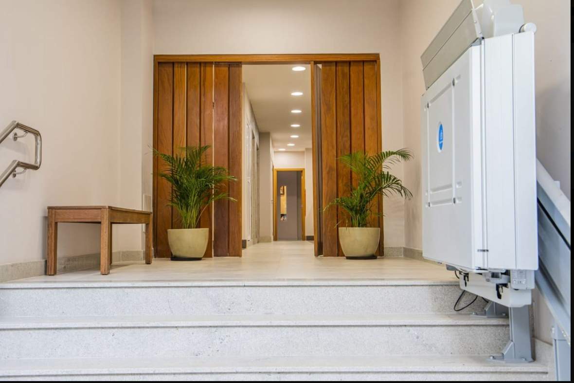 Apartamento à venda com 2 quartos, 1 suíte, 1 vaga e 73m² no Laranjeiras, Rio de Janeiro (RJ) — foto 2 de 9